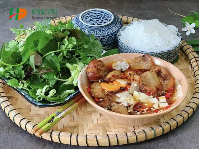 Top 30+ Đặc Sản Hà Nội: Danh Sách Món Ăn Thử Ngay & Món Quà Mang Về Chuẩn Vị Nhất Top 30+ Đặc Sản Hà Nội: Danh Sách Món Ăn Thử Ngay & Món Quà Mang Về Chuẩn Vị Nhất