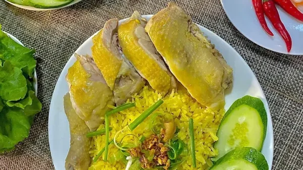 Top Đặc Sản Phan Thiết: Nên Ăn Món Nào Và Chọn Quà Nào?