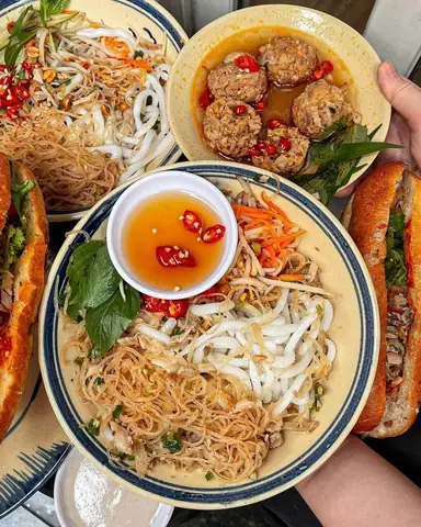 Top 25+ Quán Ăn Đặc Sản Cần Thơ Ngon, Lâu Đời & View Đẹp 2026