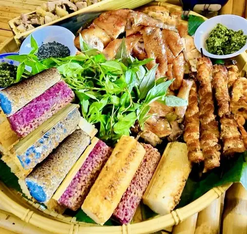 Top Quán Đặc Sản Miền Trung Ngon Ở TP.HCM - Danh Sách Và Địa Chỉ Cụ Thể Top Quán Đặc Sản Miền Trung Ngon Ở TP.HCM - Danh Sách Và Địa Chỉ Cụ Thể