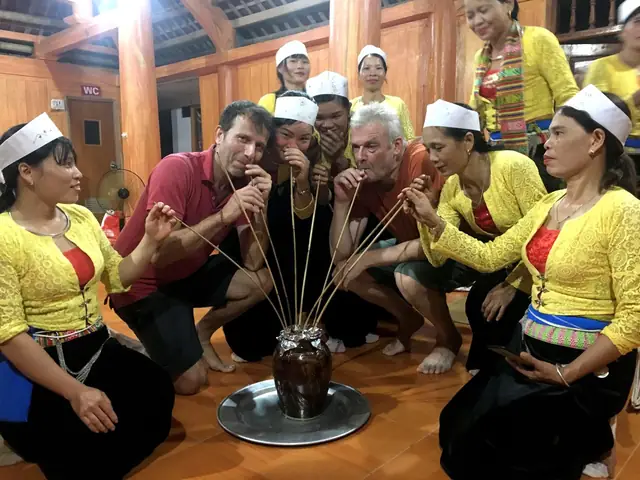 Tổng Hợp Rượu Đặc Sản Ninh Bình: Kim Sơn, Gia Viễn, Rượu Cần – Giá, Cách Chọn & Mua Đâu Uy Tín?
