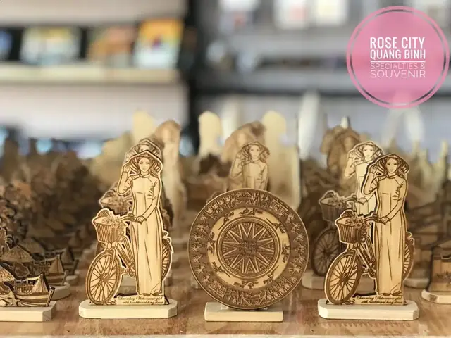 Siêu Thị Đặc Sản Quảng Bình: Danh Sách Địa Chỉ Cửa Hàng Uy Tín Nhất Đồng Hới, Mua Gì Làm Quà?