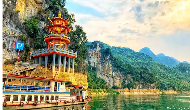 Thác Bờ Hòa Bình Có Đặc Sản Gì? Danh Sách Các Món Ngon Không Thể Bỏ Qua
