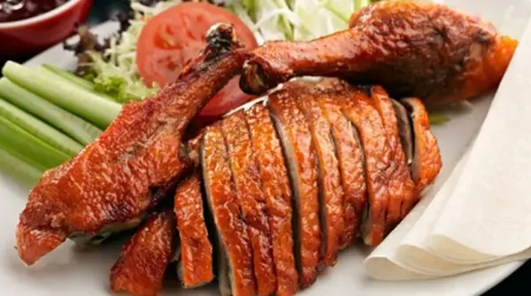Tổng Hợp 30+ Mẫu Thuyết Minh Món Ăn Đặc Sản Điểm Cao: Dàn Ý Chuẩn & Phân Loại Theo Vùng Miền