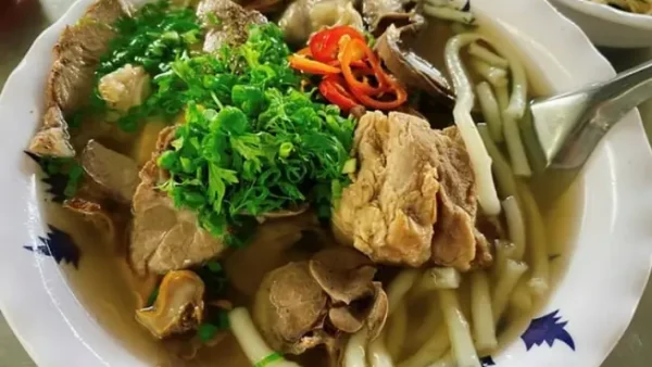 Top 20+ Đặc Sản Trà Vinh Ngon Nhất 2027: Ăn Tại Chỗ & Mua Làm Quà (kèm Địa Chỉ, Giá Tham Khảo)
