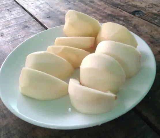 Trái Hồng Nhung Sóc Tráng: Đặc Sản Miền Tây Có Lớp Lông Mềm Hồng Ngọt Thanh